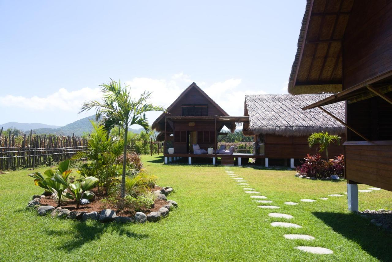 Naia Villas And Bungalows Sumbawa Sekongkang Kültér fotó